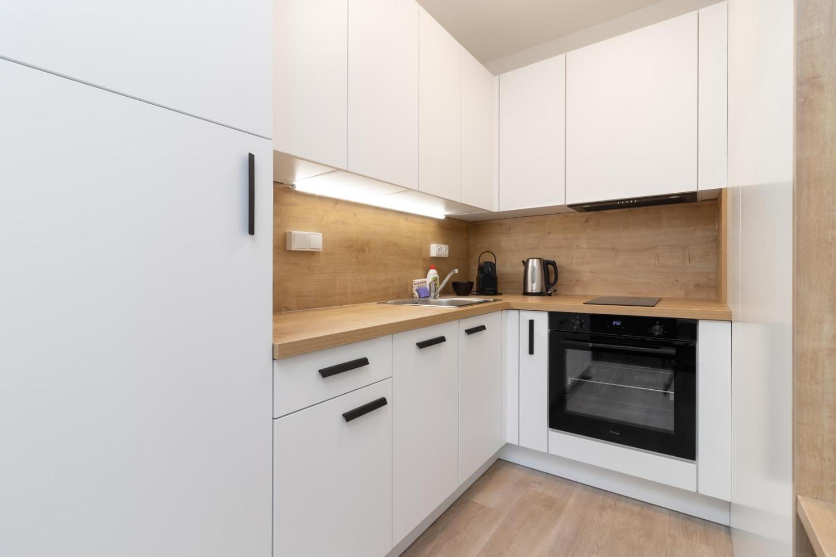 Apartment Smart With Ultra Fast 1gbps Wifi And Air Conditioning *